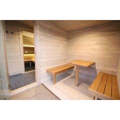 Banken en tafel voor rustruimte Sauna huis Tampere XL